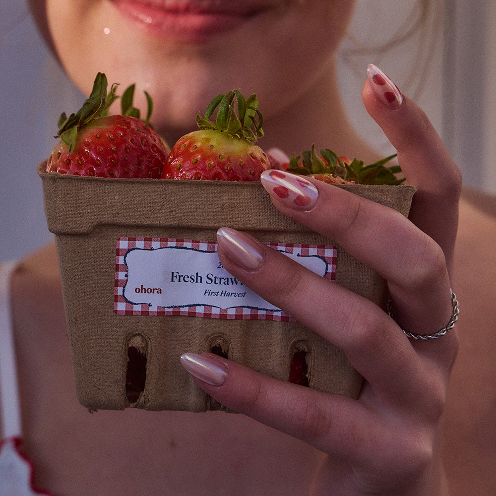 [ネイルチップ] Glazed Strawberry (ミディアム)
