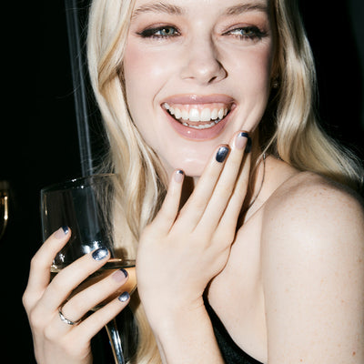 N Velvet Chic